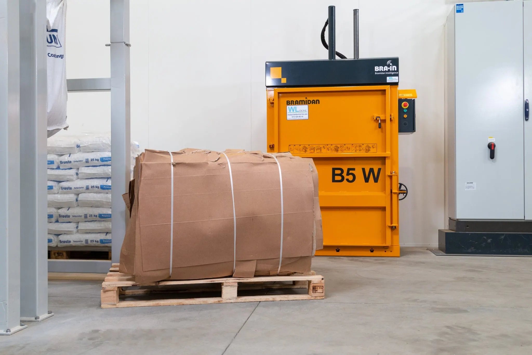 B5 Wide Baler
