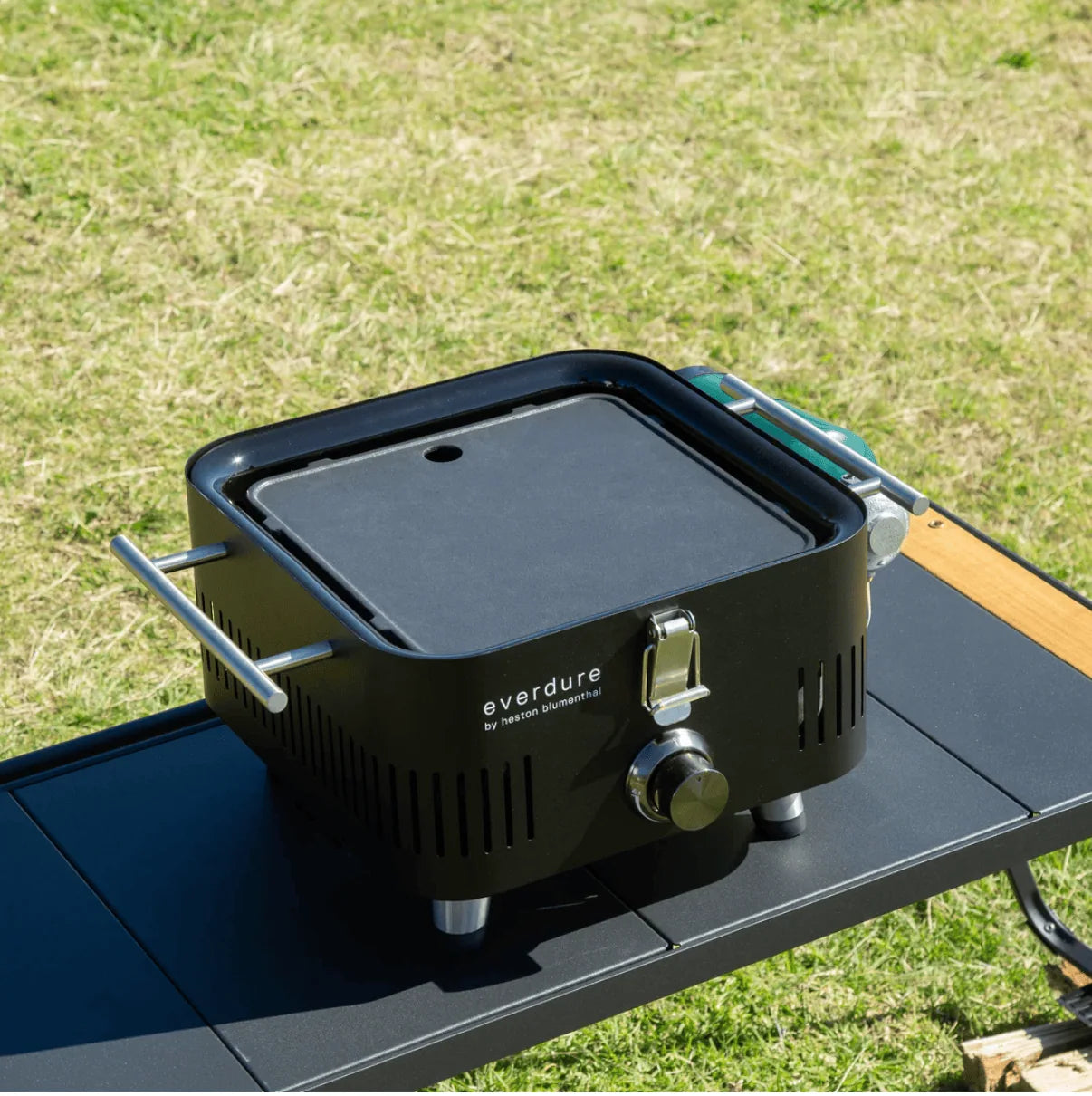 CUBE™ PROFLAME 360 Reversible Griddle Plate