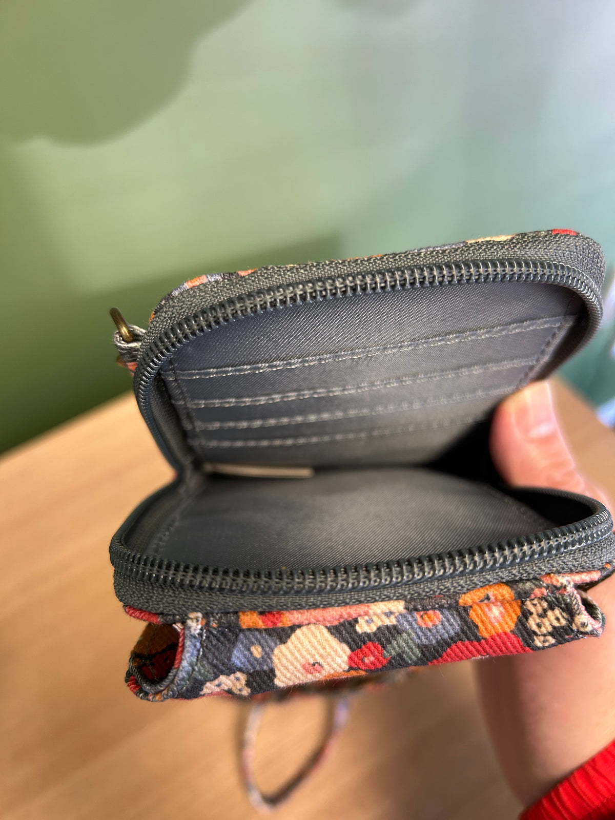 Vintage Floral Dual-Zip Hard Shell Pouch – Eyewear & Tech Essentials Case